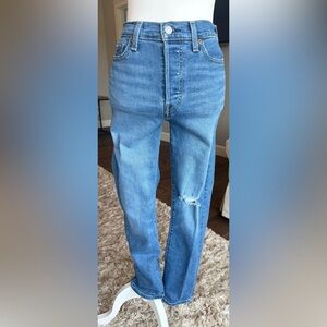 Levi's SIZE 26 Wedgie Straight Women's Blue Jeans